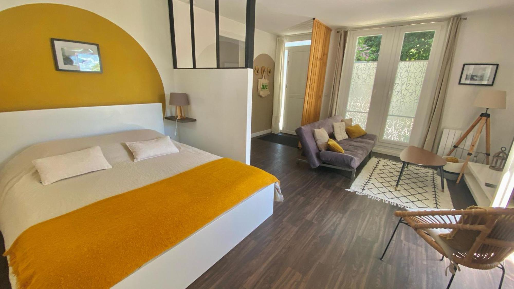 Agreable Petit Gite Avec Piscine Et Jardinet Salies-de-Bearn Ngoại thất bức ảnh